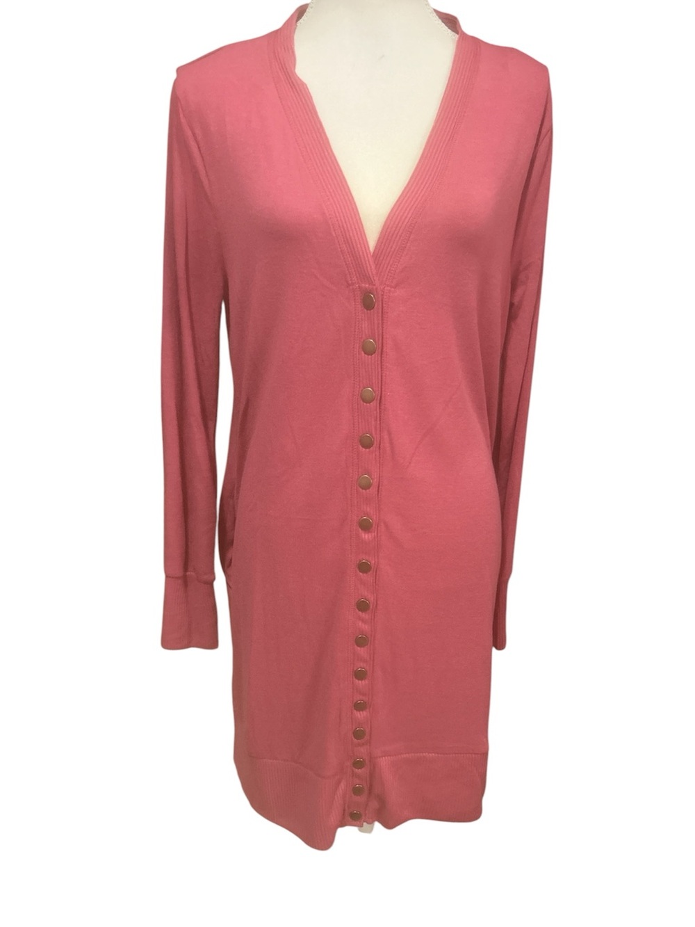 Thigh length Pink Cardigan long sleeve snap button v neck with pockets NWOT